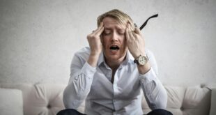stress si riflette nella bocca da bruxismo